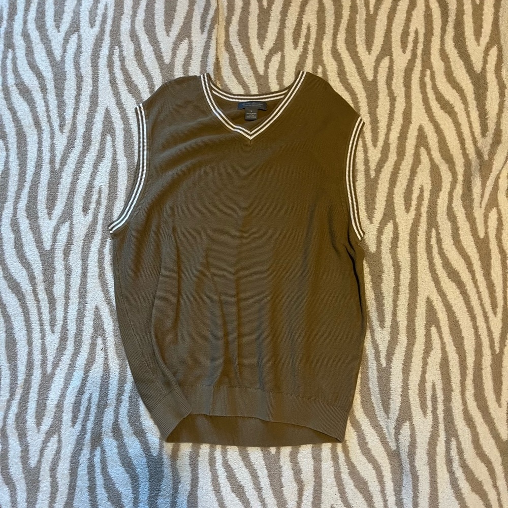 Sweater vest